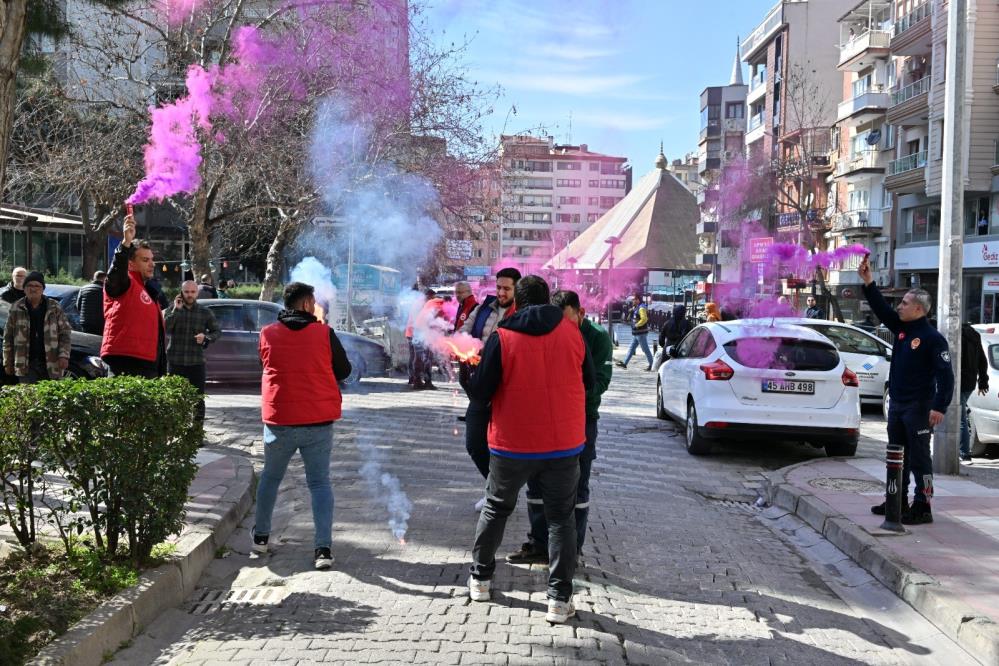 Manisa Büyükşehir Belediyesi’nden işçilere zam!