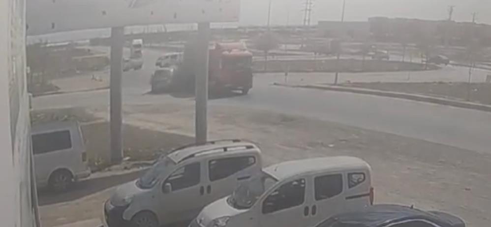 Tırla minibüsün çarpıştığı kazada 1 kişi öldü, 5 kşi yaralandı!-1