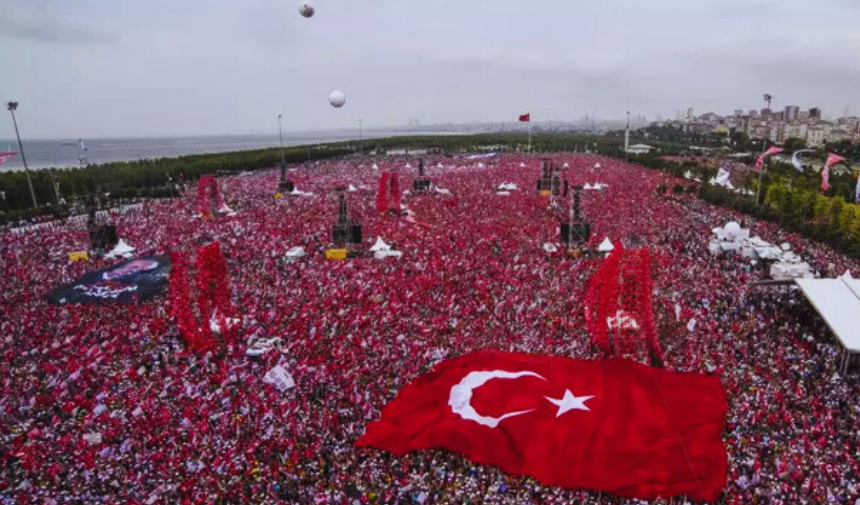 Maltepe Mitinginde Ekrem İmamoğlu'nun Mektubu Okundu! (1)