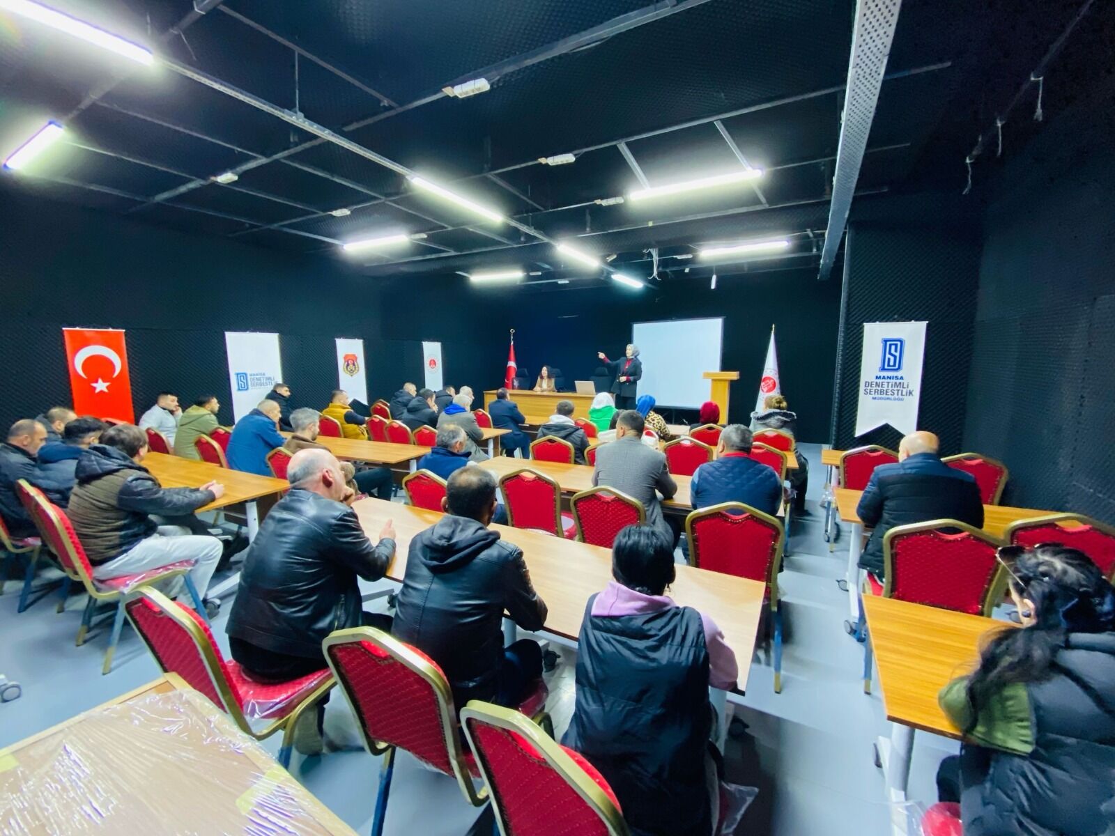 Mani̇sa’da Yükümlü Kadinlar Meslek Sahi̇bi̇ Olacaklar (2)