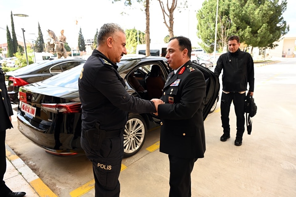 İl Jandarma Komutanı Şen'den Emniyet Müdürü Aktaş'a Polis Haftası Ziyareti-3