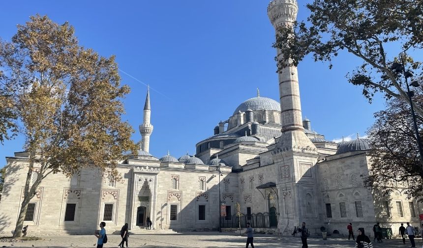 İstanbul'un en güzel camisi hangisi Bayezid Camii