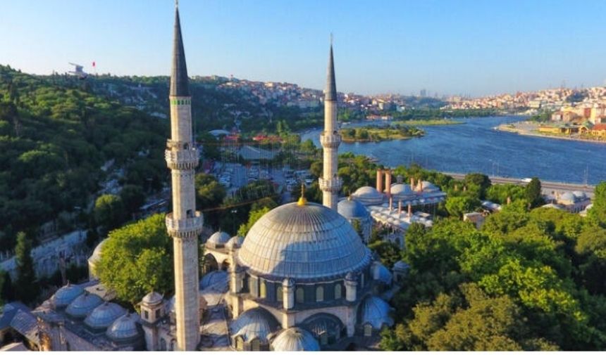 İstanbul'un en güzel camisi hangisi Eyüp Sultan Camii