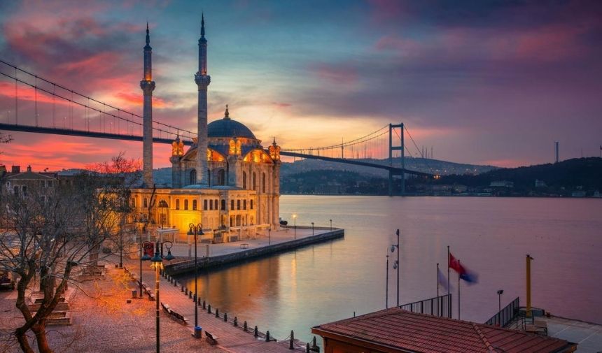 İstanbul'un en güzel camisi hangisi Ortaköy Camii