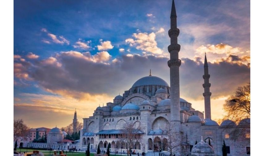 İstanbul'un en güzel camisi hangisi Süleymaniye Camii