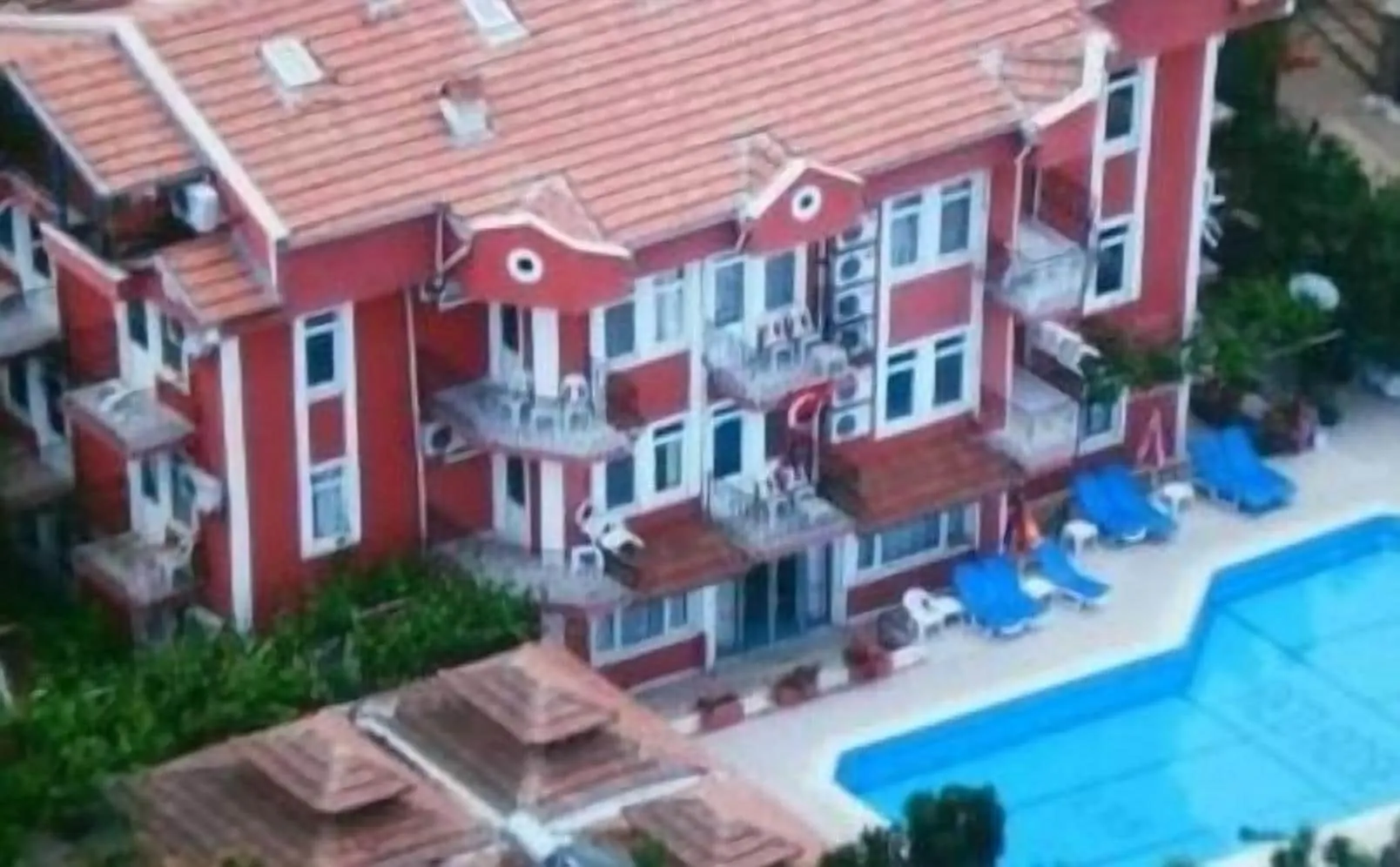 R.E.D Hotel