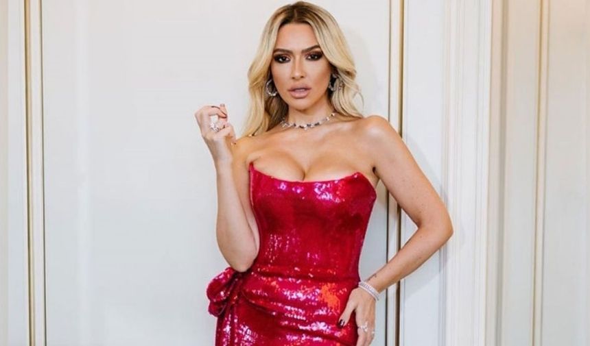 Hadise’nin paylaşımındaki gizemli erkek kim