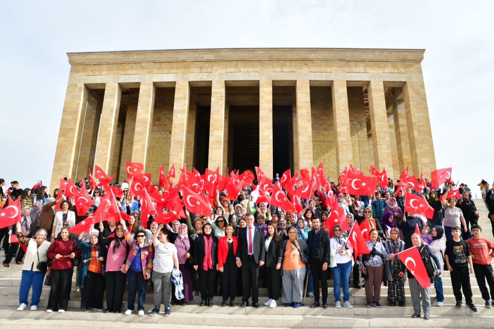 alaşehir anıtkabir ziyareti