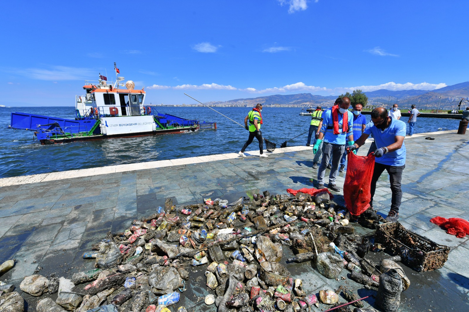 Denizlere atılan plastikler (1)