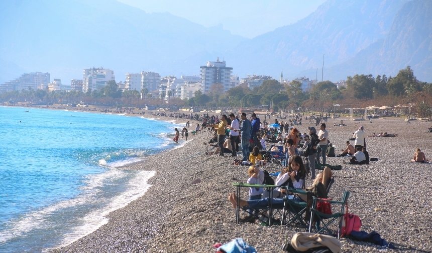 Güzel Ülkemin Bir Yanı Kış Bir Yanı Yaz (2)