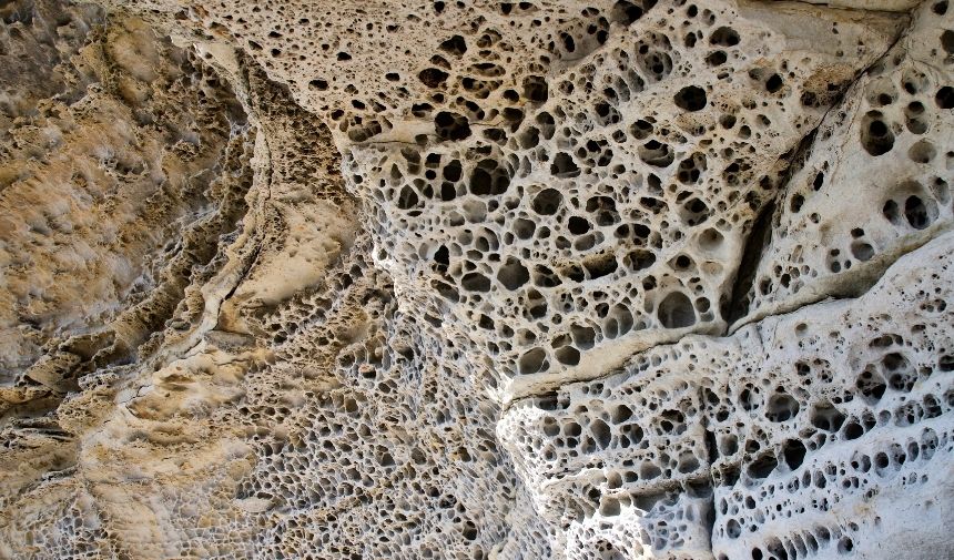 Tafoni Nedir Nasıl Oluşur Tafoni Hangi Dış Kuvvet Ile Oluşur (1)