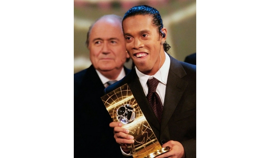 Ronaldinho Kimdir Nereli Hangi Ülkede Yaşıyor Ronaldinho Evli Mi Çocuğu Var Mı (1)