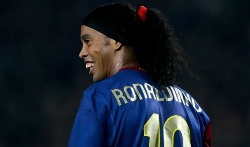 Ronaldinho Kimdir Nereli Hangi Ülkede Yaşıyor Ronaldinho Evli Mi Çocuğu Var Mı (3)