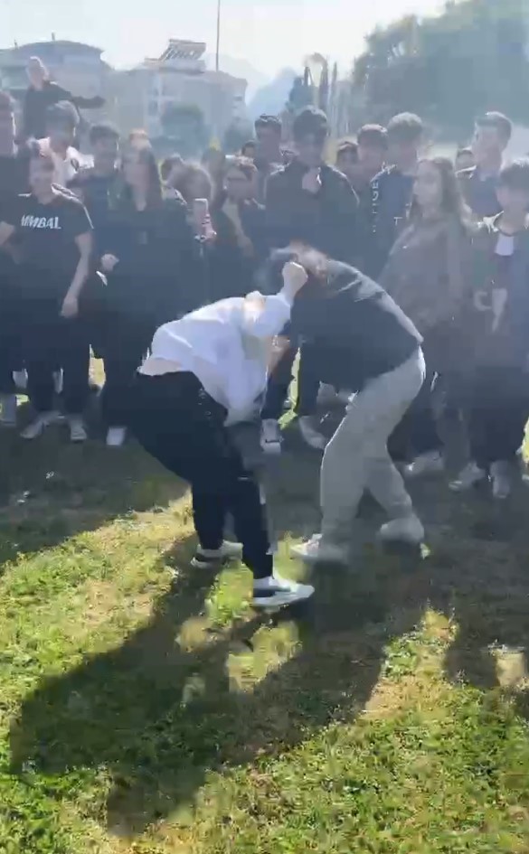 Boks Ringini Aratmayan Kavga (2)