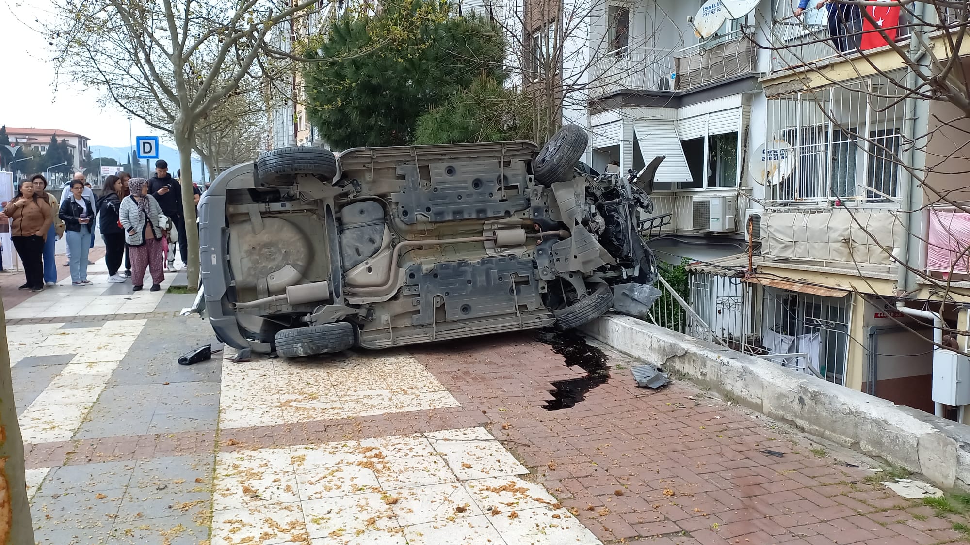 Otomobilin Sürücüsü Yaraland.ı (3)