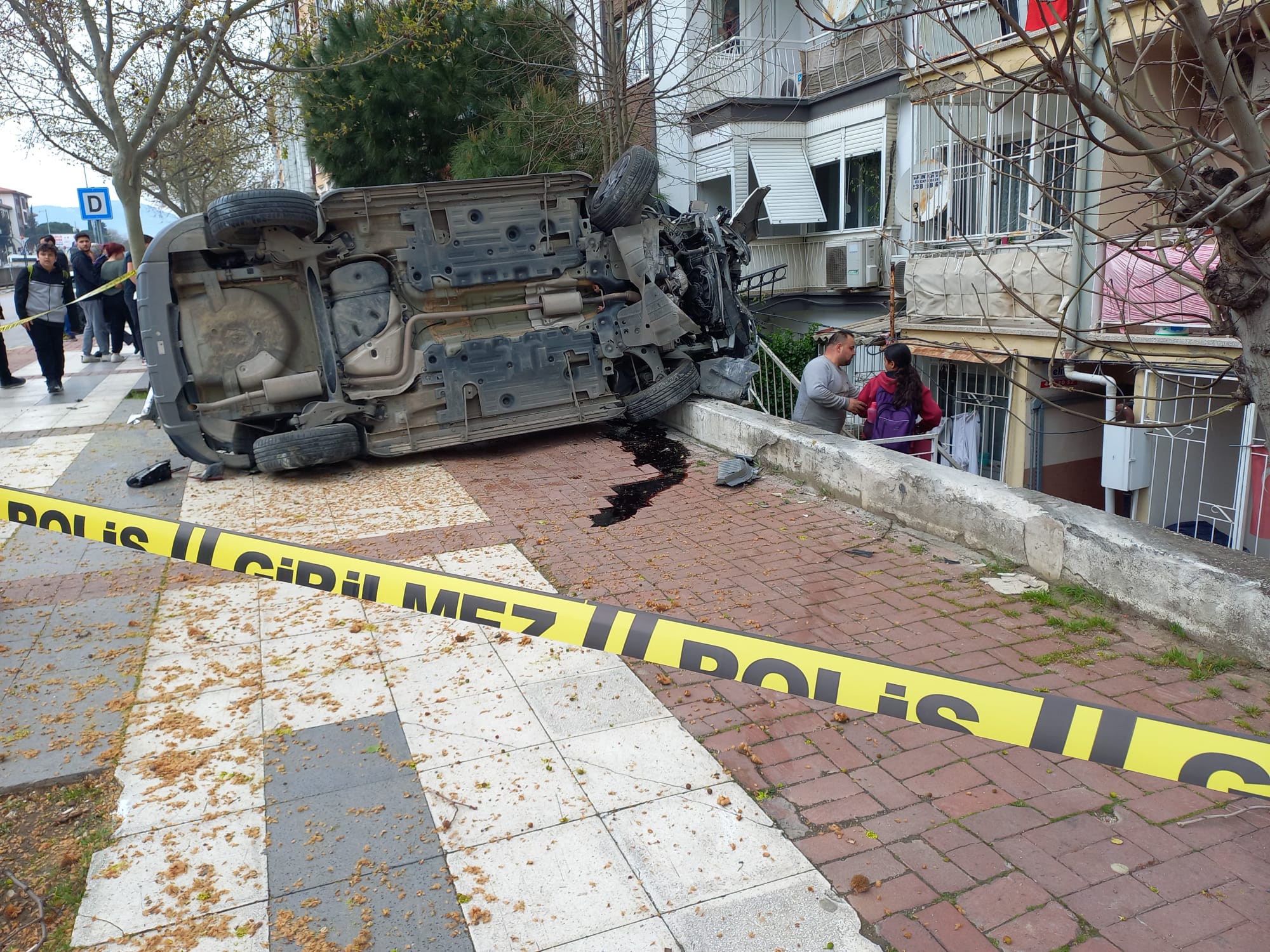 Otomobilin Sürücüsü Yaraland.ı (5)