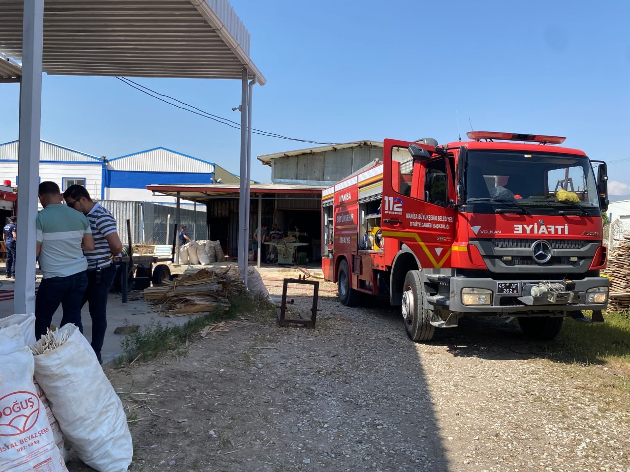 Fabrika Yangını Alaşehir (2)