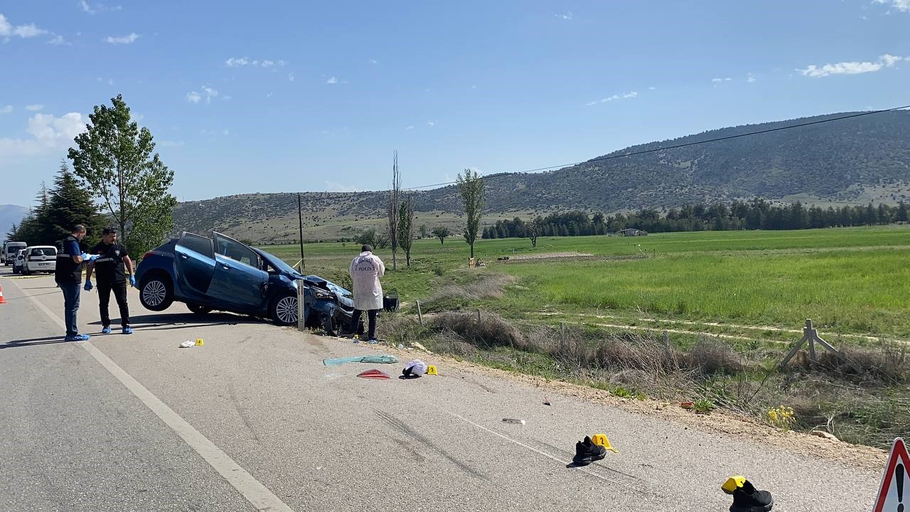 Feci Kaza 1 Polis Şehit Oldu, 4 Asker Yaralandıı (5)