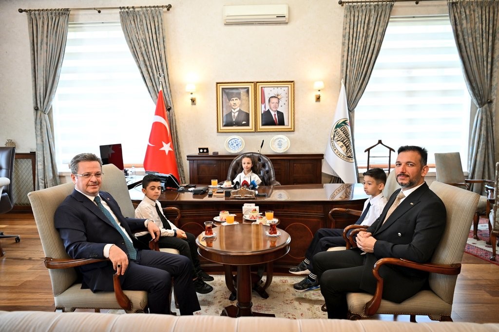 Manisa'da 23 Nisan (2)