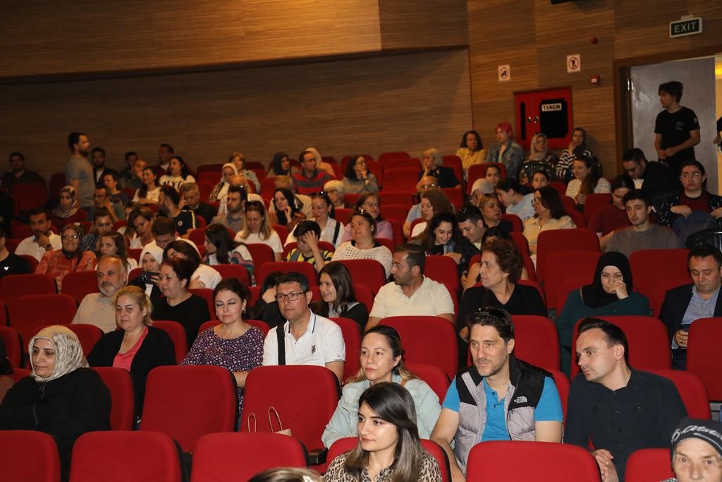 Manisalı Başkan Dedesinin Hikayesinde Duygusal Anlar Yaşadıı (6)