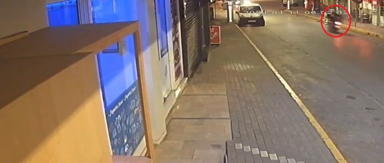 Özel Halk Otobüsü Ile Motosiklet Kafa Kafaya Çarpıştı (4)