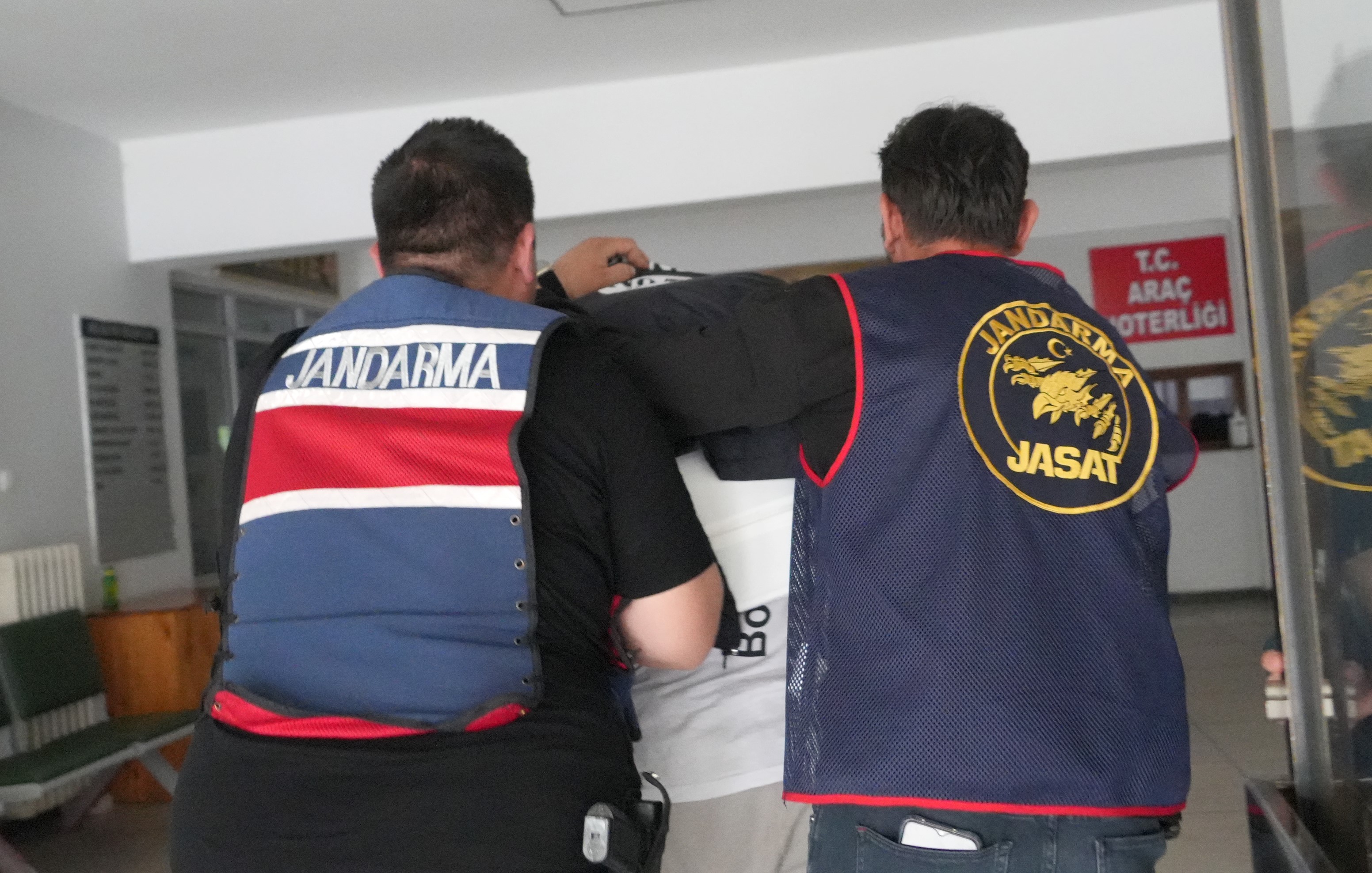 Ticari Taksi Şoförü Ölü Bulundu (3)