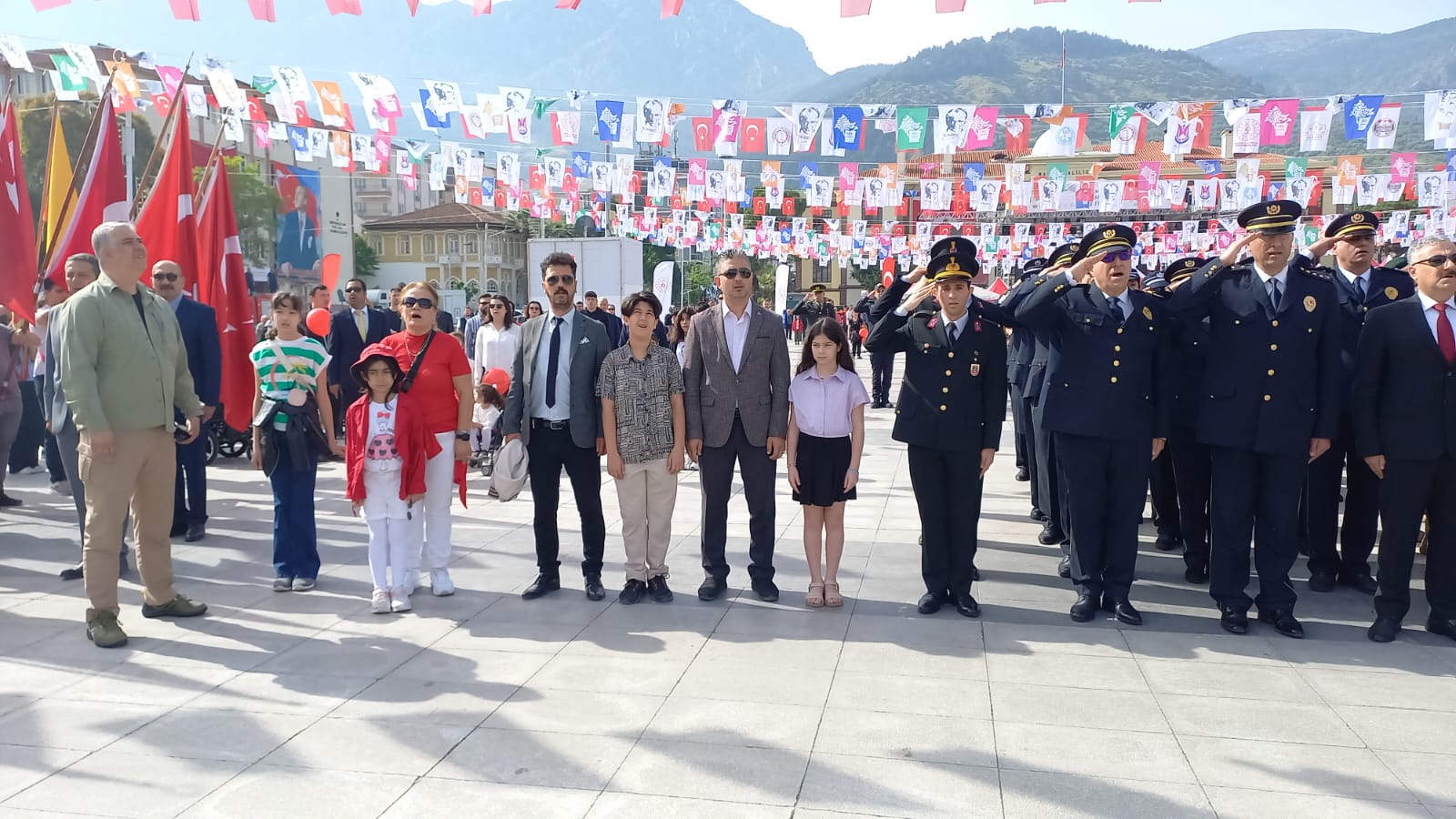 23 Nisan Ulusal Egemenlik ve Çocuk Bayramı kutlandı