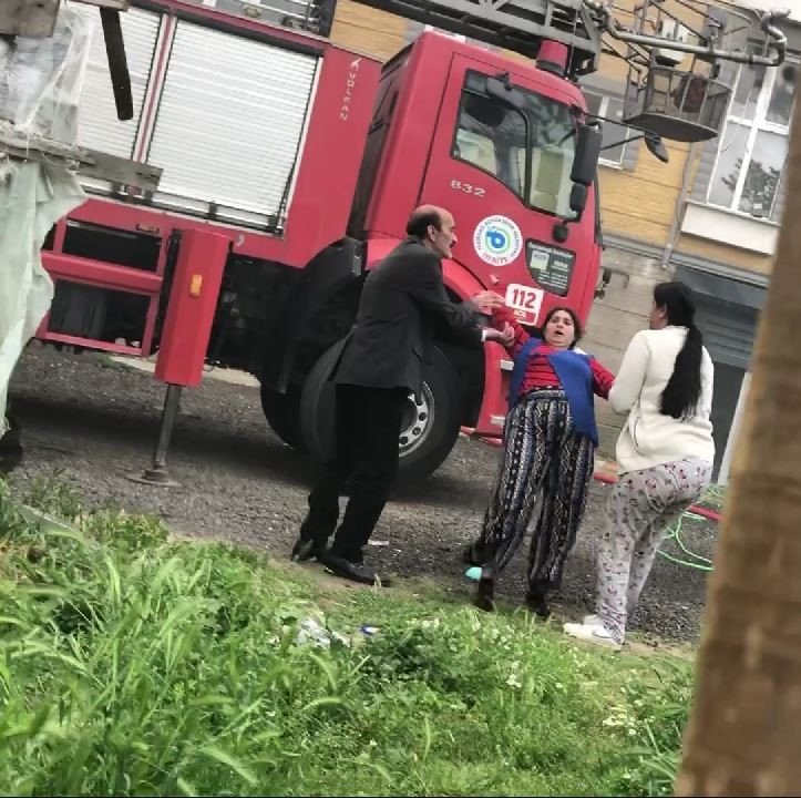 Yangında 3 Yaşındaki Çocuk Can Verdi Abisi Ise Ağır Yaralı! (4)