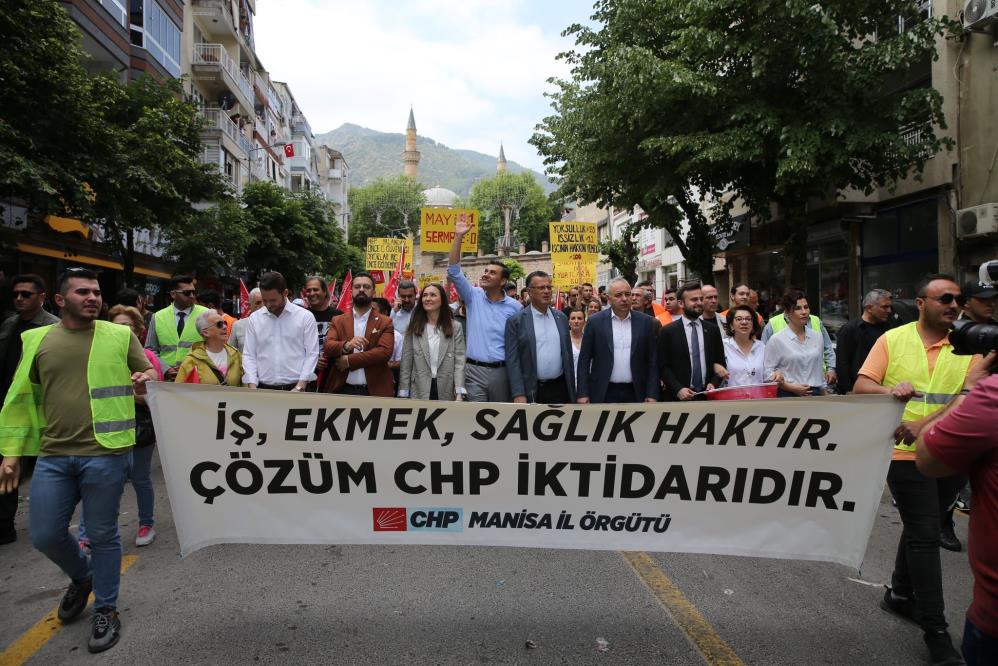 Manisa'da binlerce emekçi 1 Mayıs'ta bir araya geldi-6