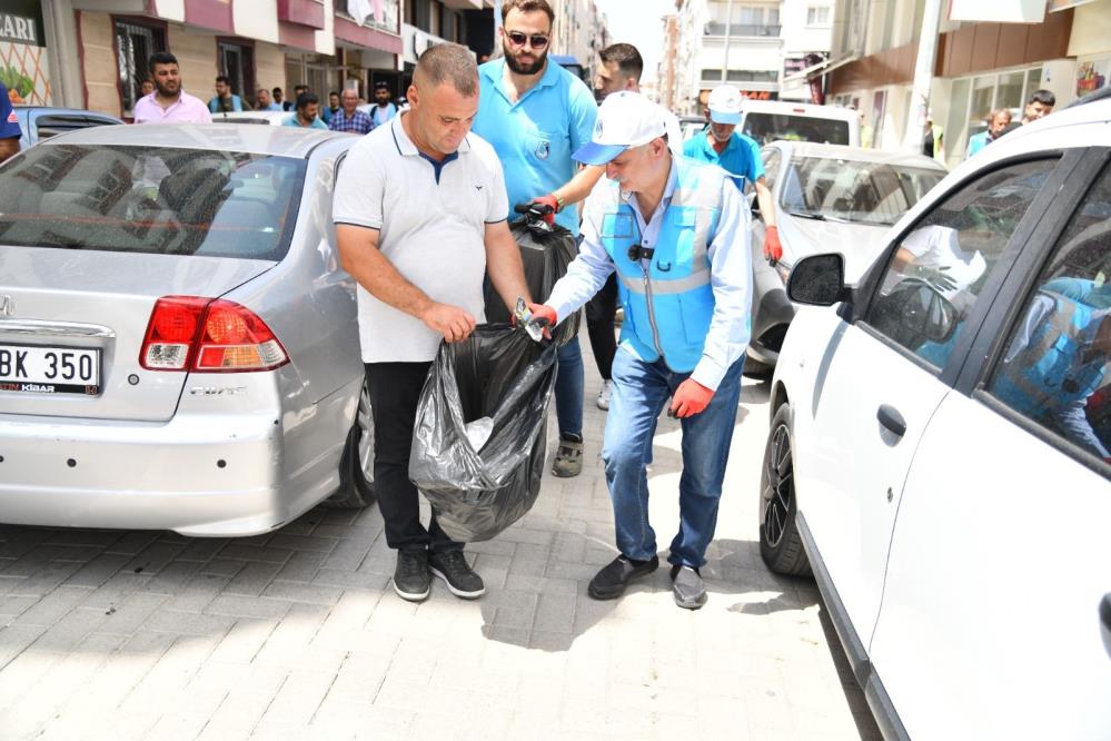 Yunusemre'de temizlik seferberliği Muradiye'de devam Ediyor-2