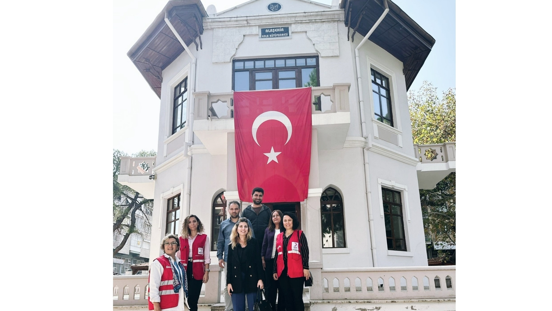 Kızılay Öğrencilere Kapısını Açtı! (2)