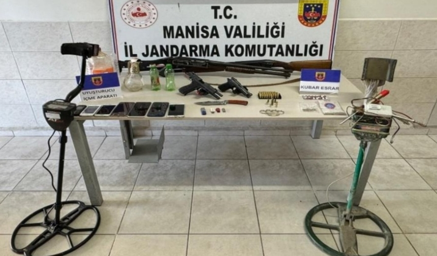 Mani̇sa’da Jandarmadan Eş Zamanli Operasyonlar! (1)