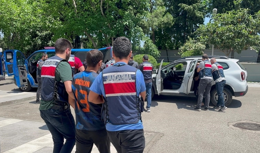 Manisa'da Terör Örgütüne Operasyon 3 Kişi Tutukladı! (1)