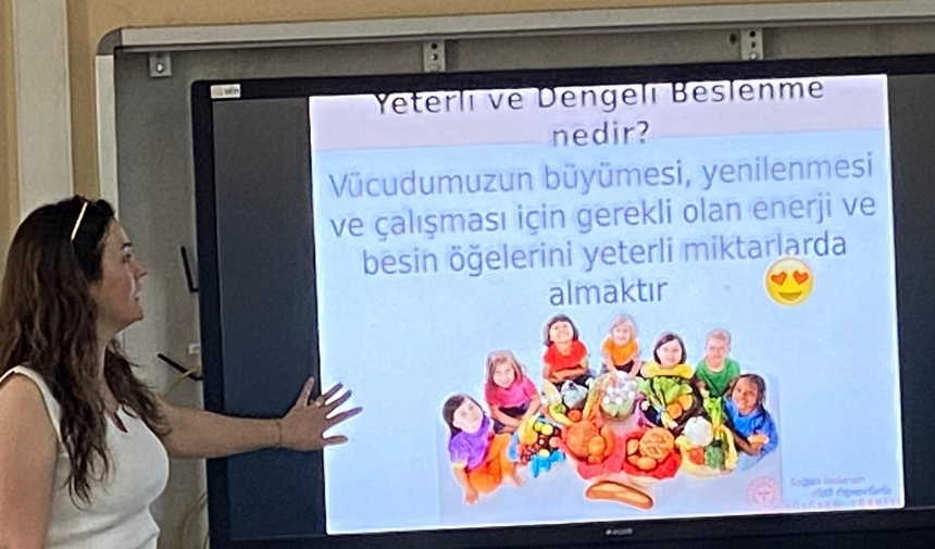 Sarıgöl'de Öğrencilere Sağlıklı Beslenme Ve Çölyak Hakkında Eğitim Verildi. (3)