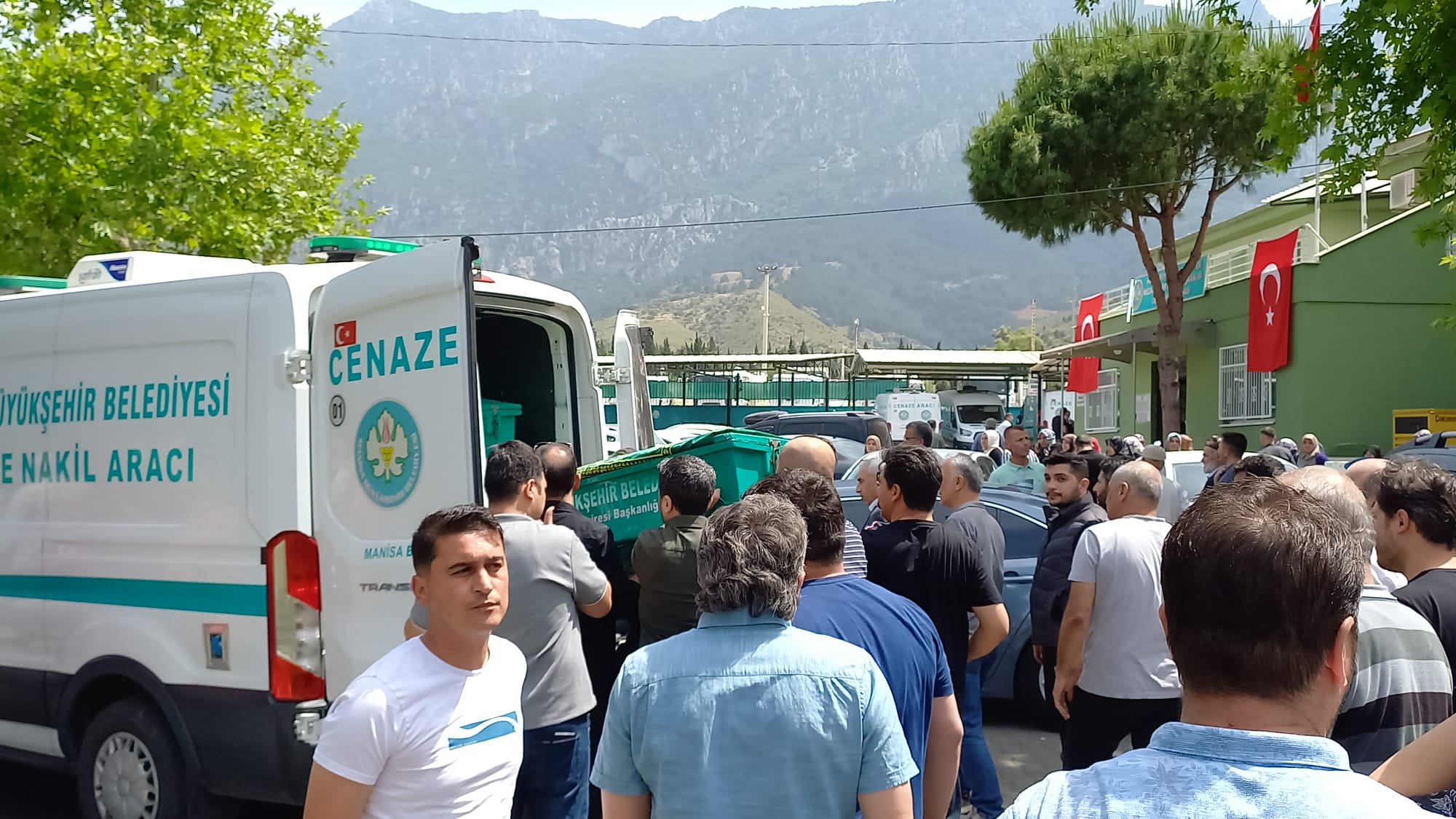 manisayı yasa boğan ölüm - 4