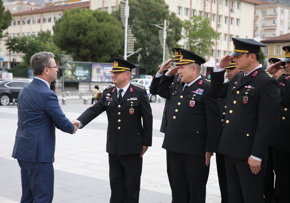 Manisa'da Jandarma'nın 185. kuruluş yıldönümü coşkuyla kutlandı-1