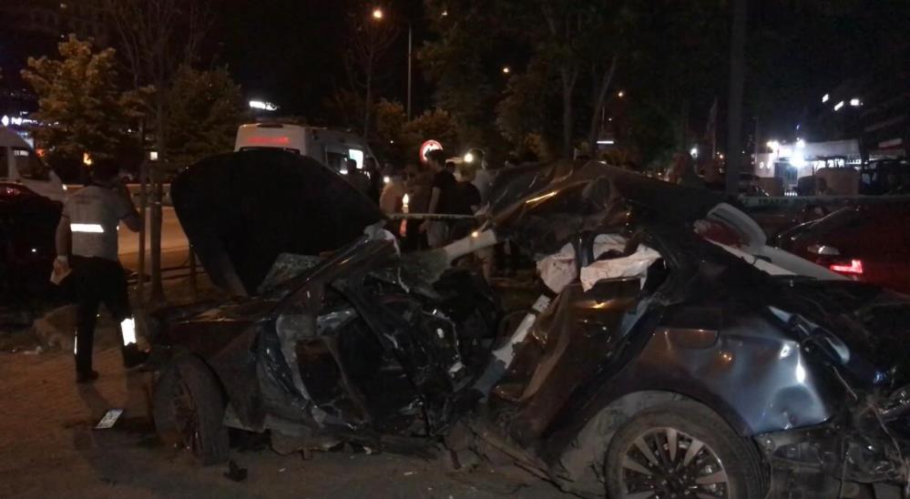 Yarış halindeki otomobiller kazaya karıştı: 1 ölü, 2 yaralı