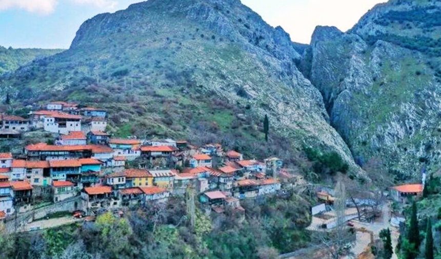 Manisa Soma'nın Gizli Cenneti Darkale Köyü Ve Kırkoluk Camisi 11