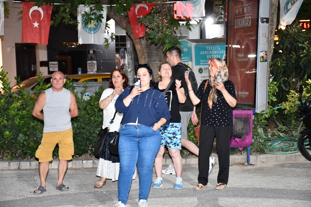 Manisa'da müzik dolu akşamlar başladı