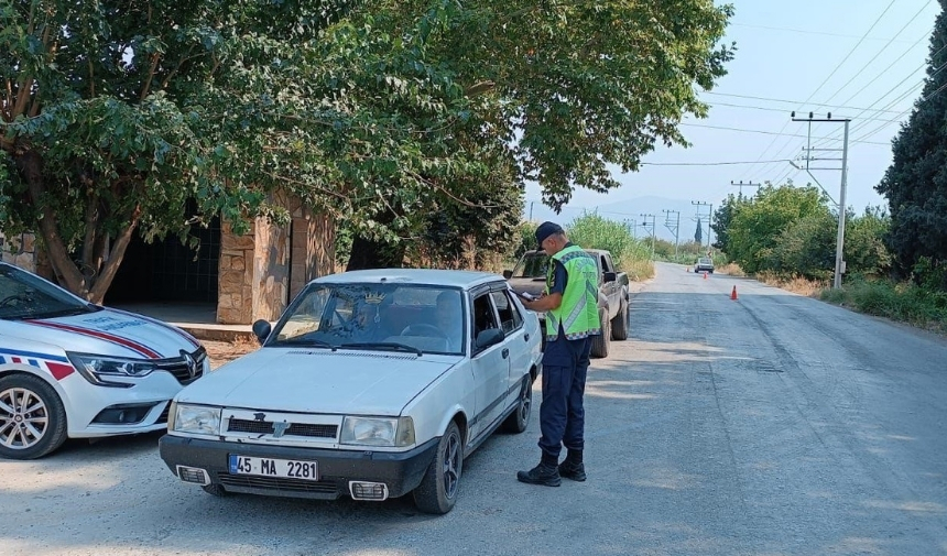 Manisa'da Jandarmadan Sıkı Denetim! (2)