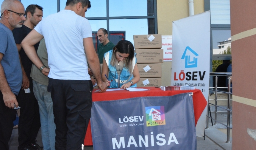 Manisa'da Lösev Kanser Ailelerine Destek Oluyor! (1)