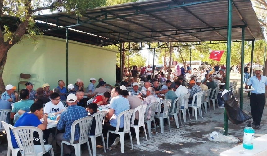 Saruhanlı 'Da Yarım Asırlık Gelenek Yeniden Yaşatılıyor! (2)