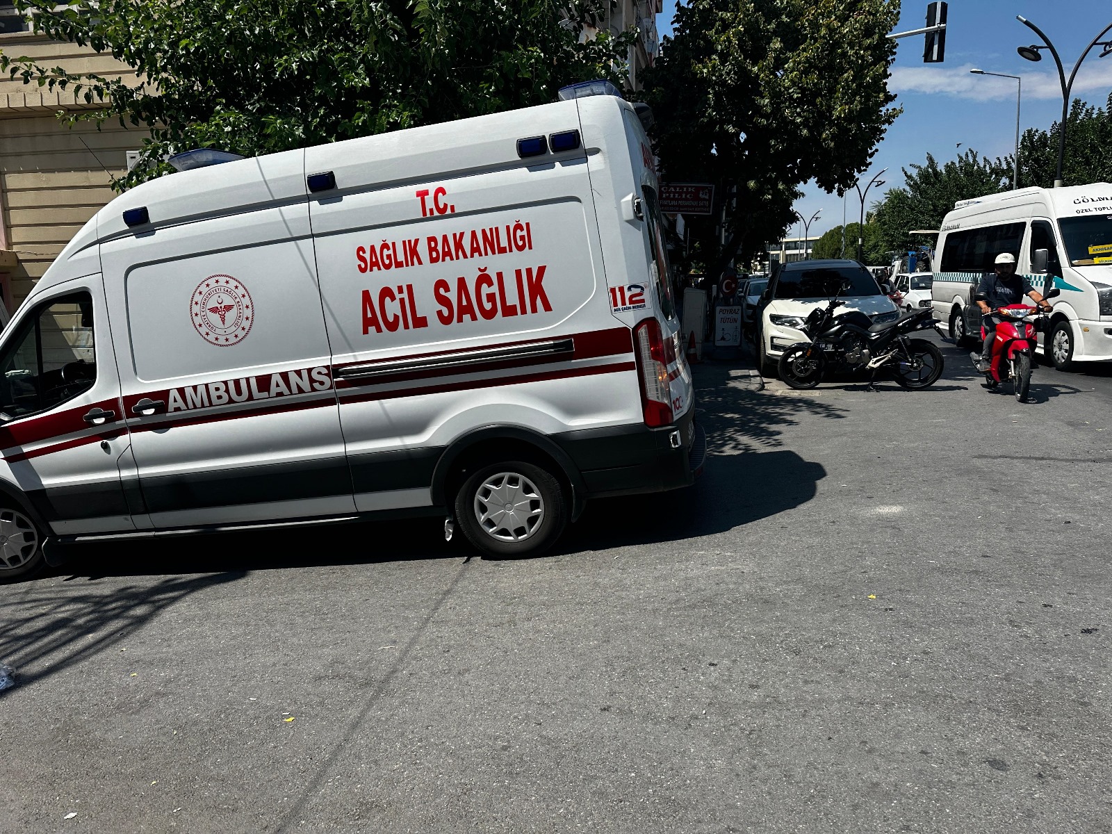 Manisa'da motosiklet kazası sürücü yaralandı-11