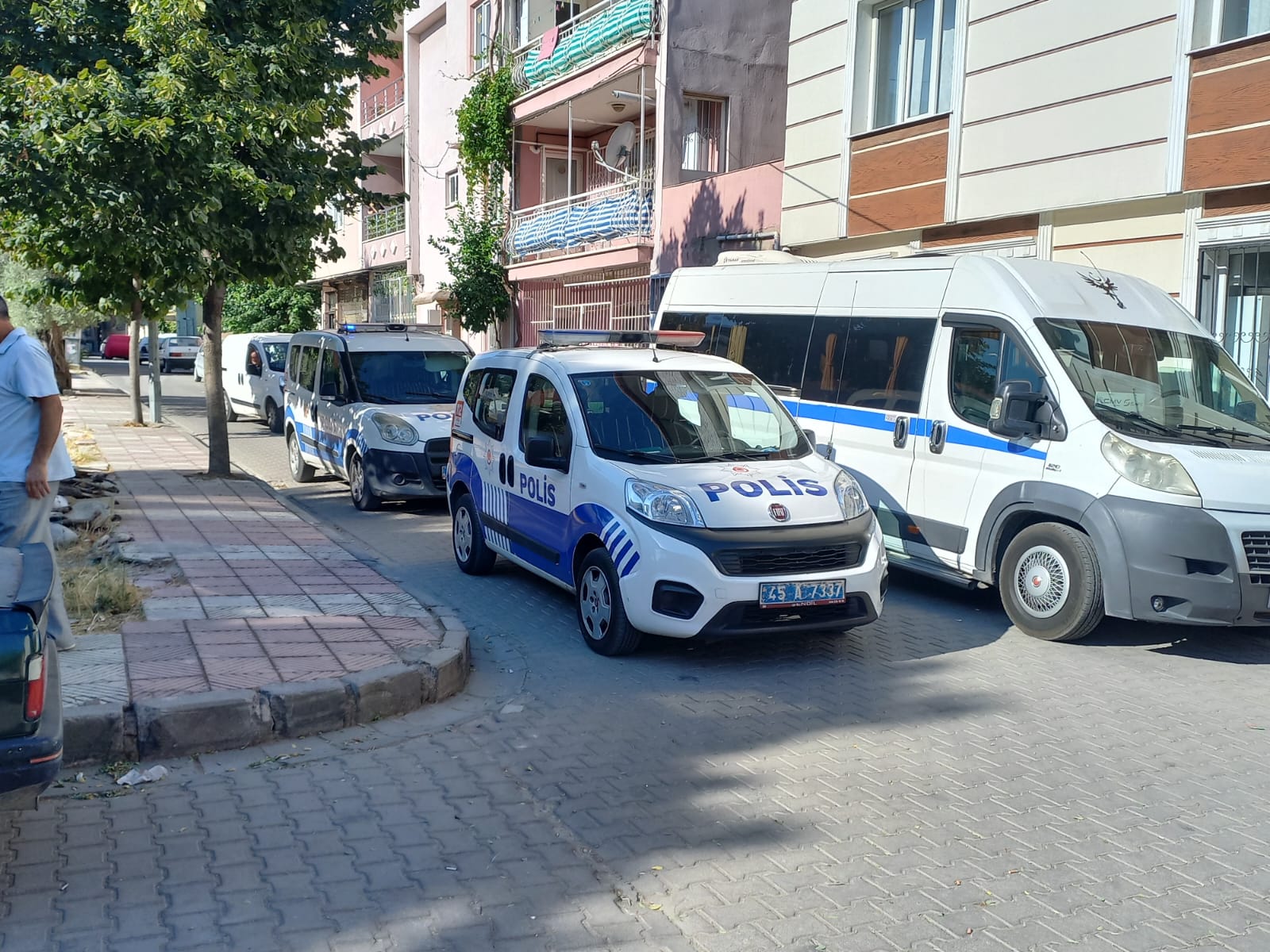 Manisa'da silahlı kavga! 1 yaralı-55