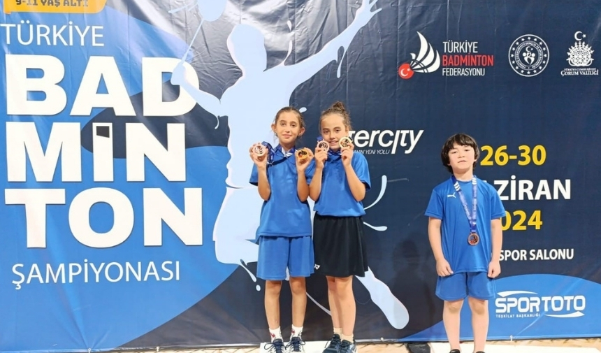 Yunusemreli Badmintoncular Türkiye Şampiyonasında Büyük Başarı Gösterdi! (2)