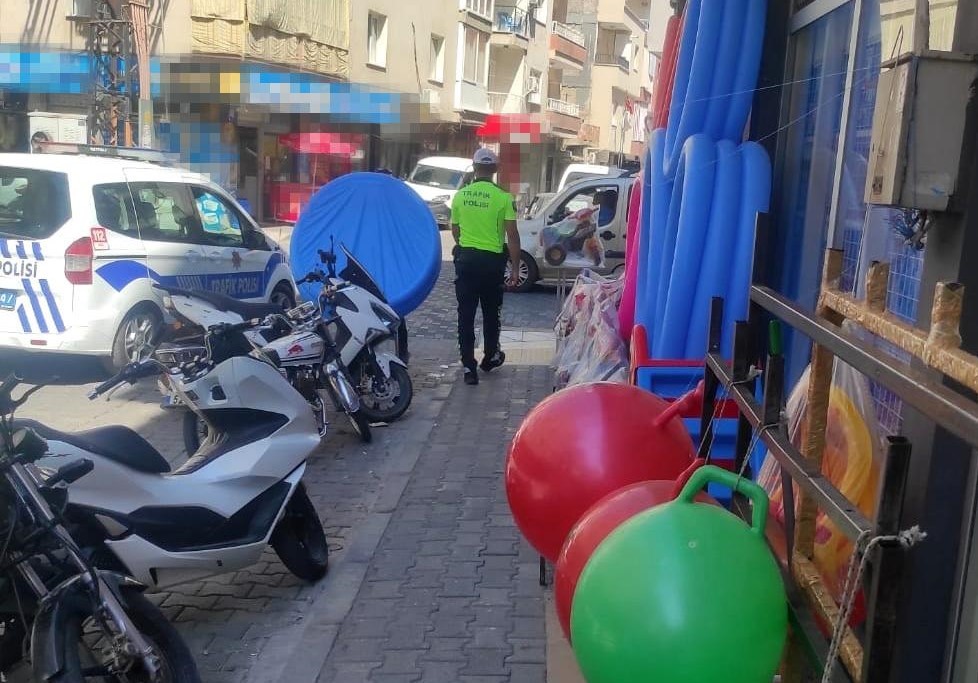 Turgutlu'da kaldırım işgali ve motorlu araç denetimleri yoğunlaştı