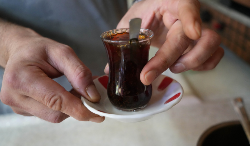 Türk Halkının Vazgeçilmezi Olan Çay Nasıl Demlenir 11