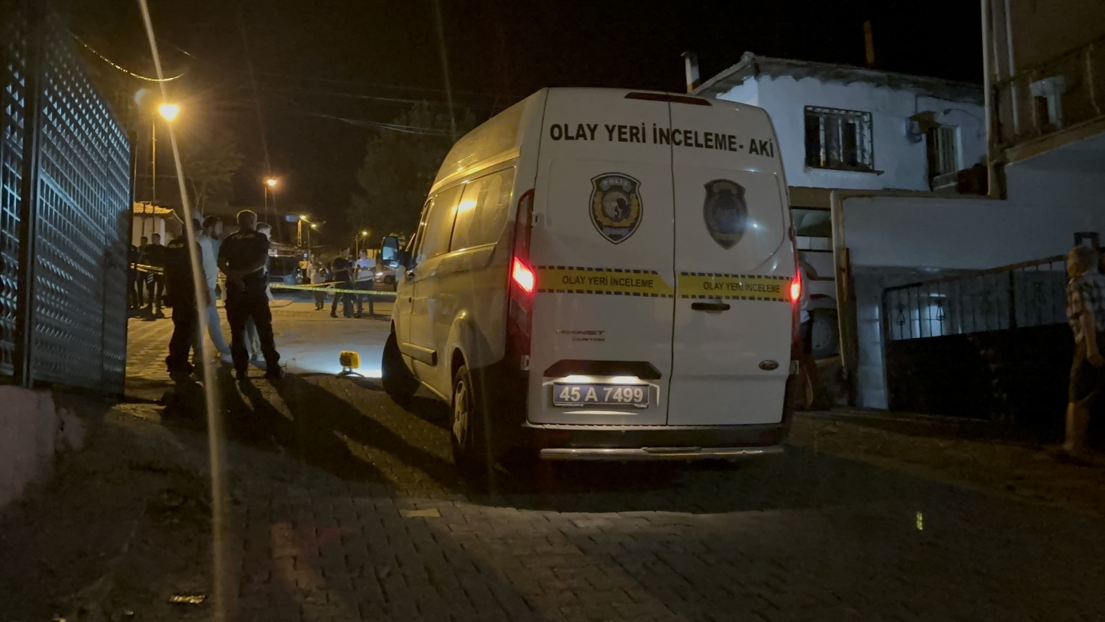 Akhisar’da Kayınpeder-Damat Tartışması Kanlı Bitti: 1 Yaralı