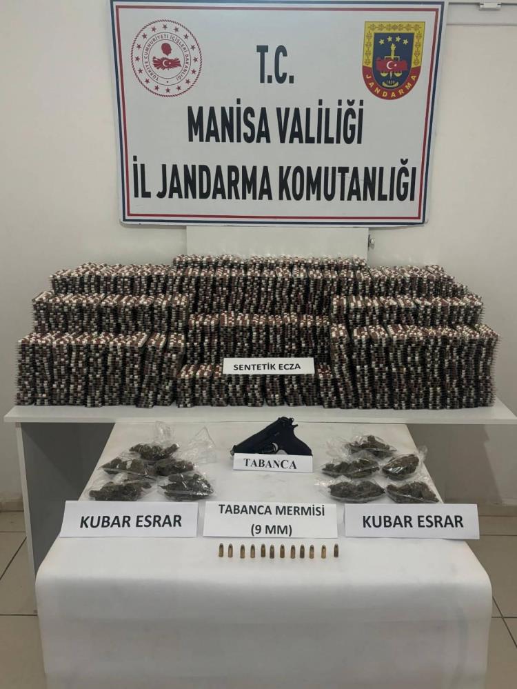 Manisa'da binlerce sentetik ecza ele geçirildi!