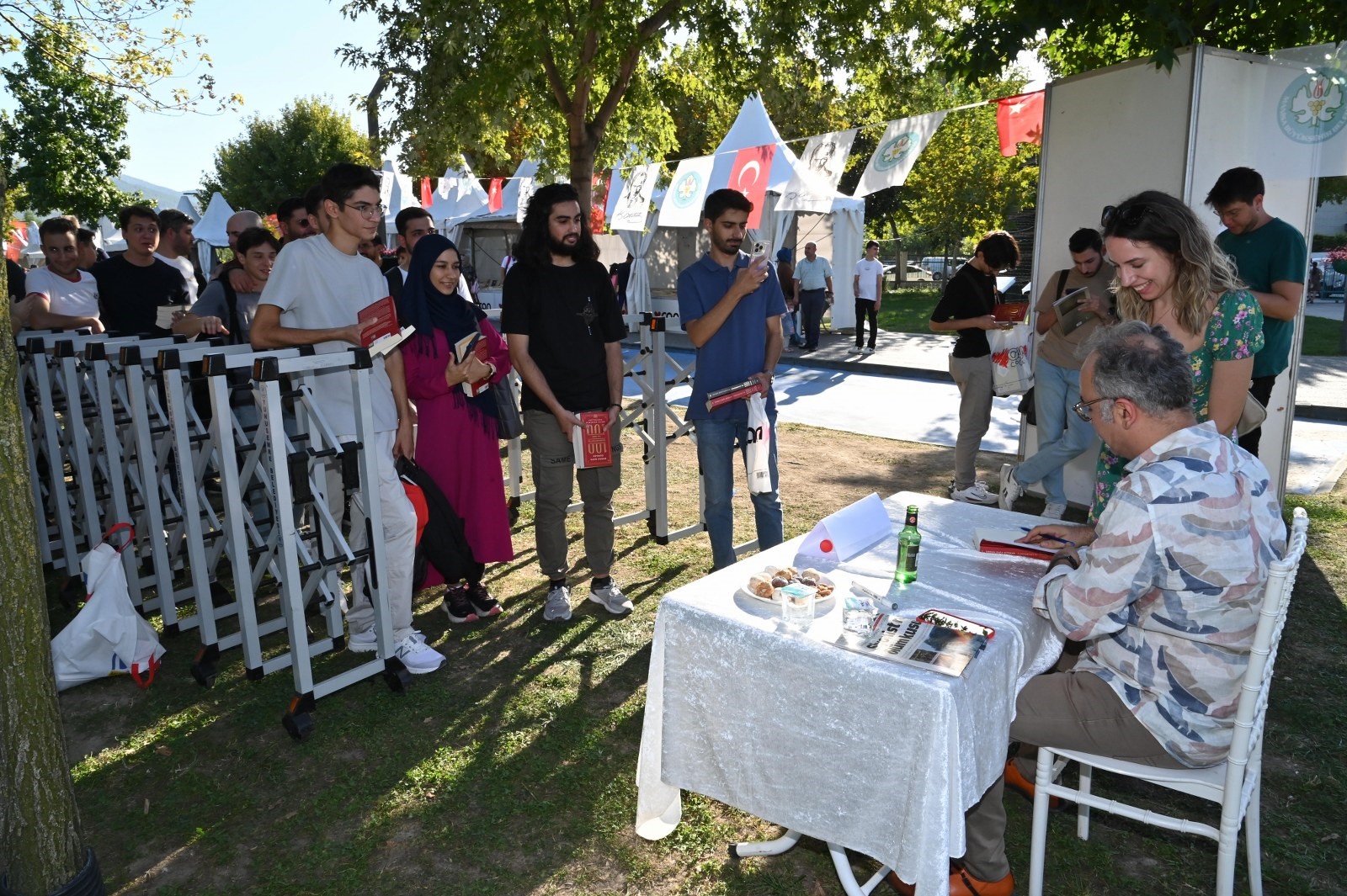 Manisa kitap fuarı son gününde de ilgi gördü-1